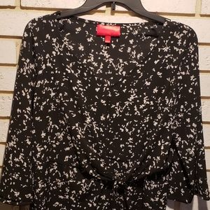 M Jennifer Lopez tie front